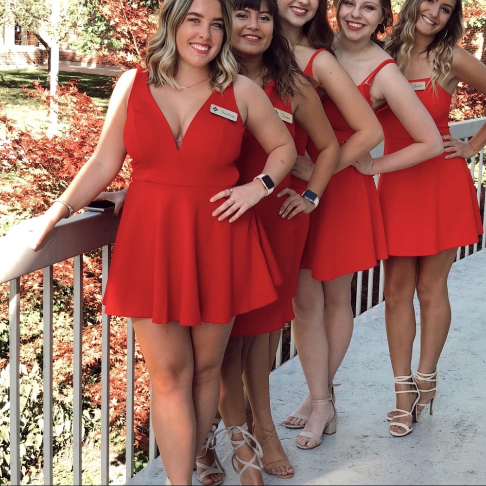 LULU’s red homecoming prom cocktail semi formal dress